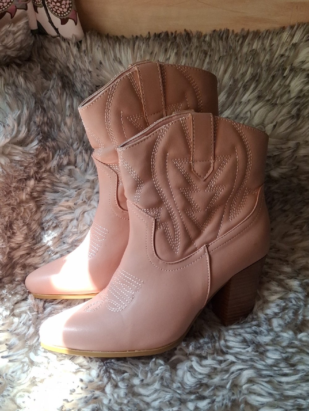 Pierre Dumas Women's Light Pink Western Ankle Boots - Stylish Block Heel